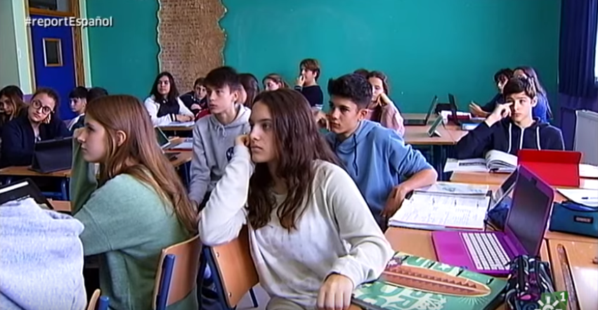 El IES ÍTACA colabora con el programa “Los Reporteros” para un reportaje sobre la Lengua Española